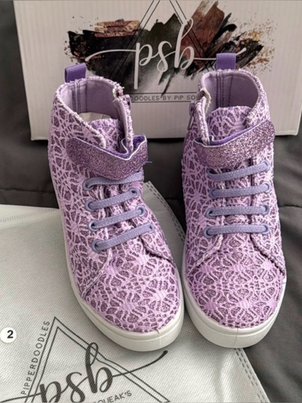 Pipperdoodles Girls Purple High Top Sneakers Velcro Zip Size 2 NIB